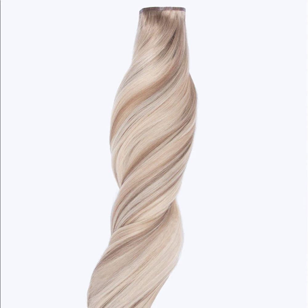 Bellami silk seam 240g 22” pearl blonde highlight extensions